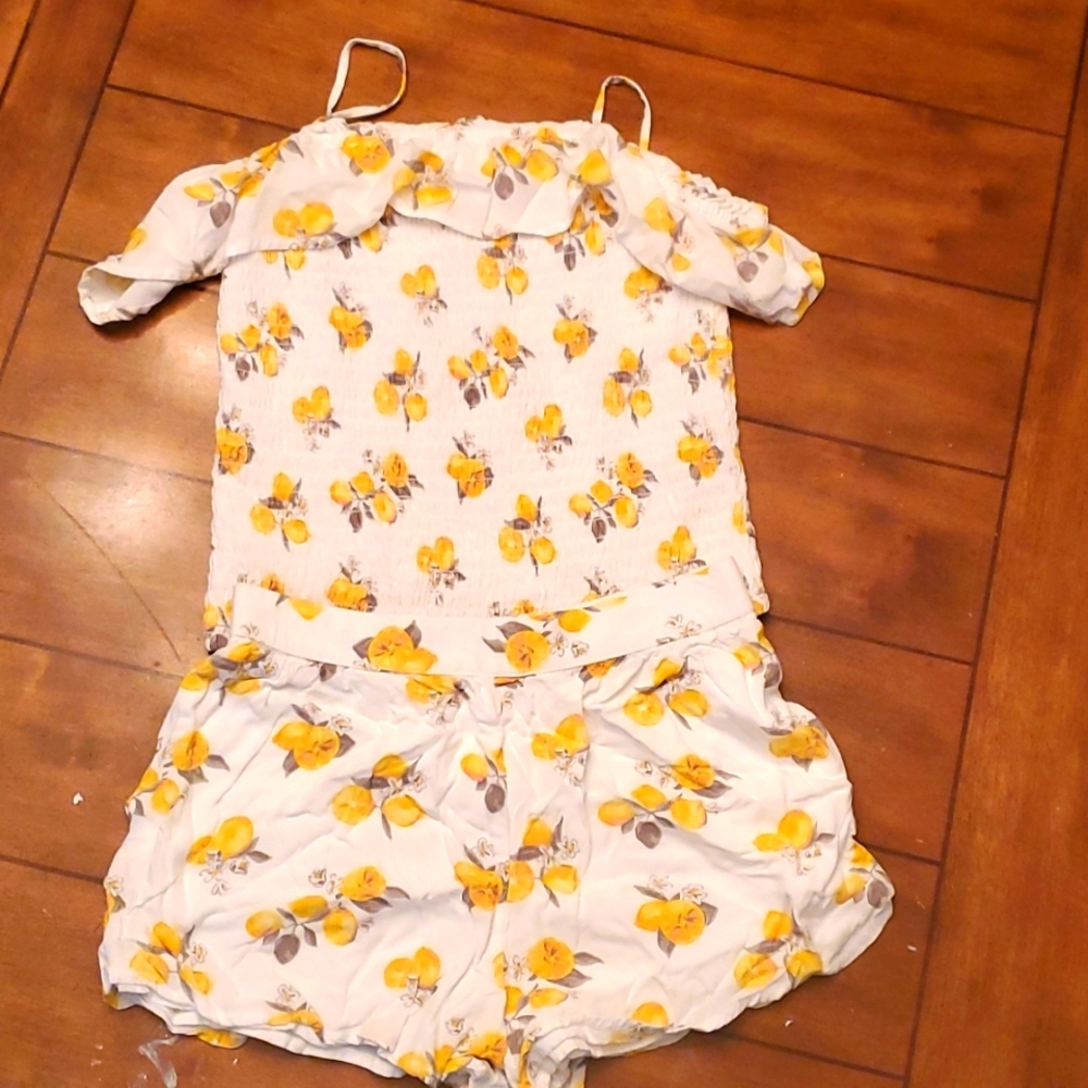 Girls Abercrombie kids short outfit